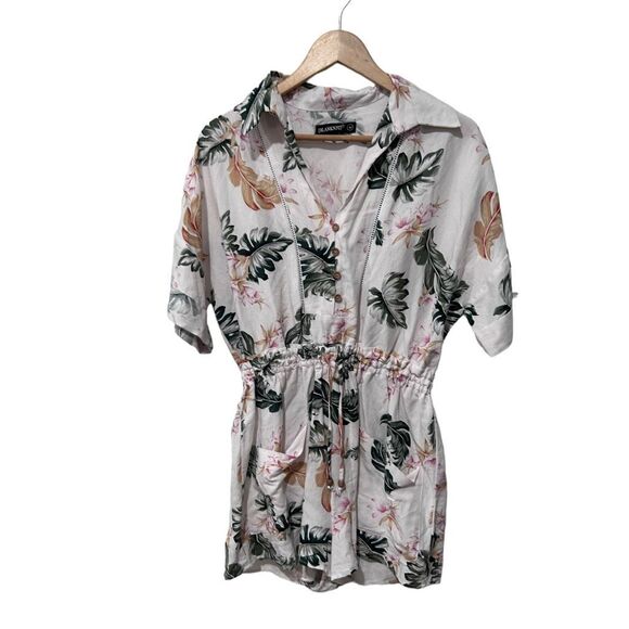 BLANKNYC Short Sleeve Button Front Tropical Romper Botanical Multicolor Size M - Picture 1 of 12